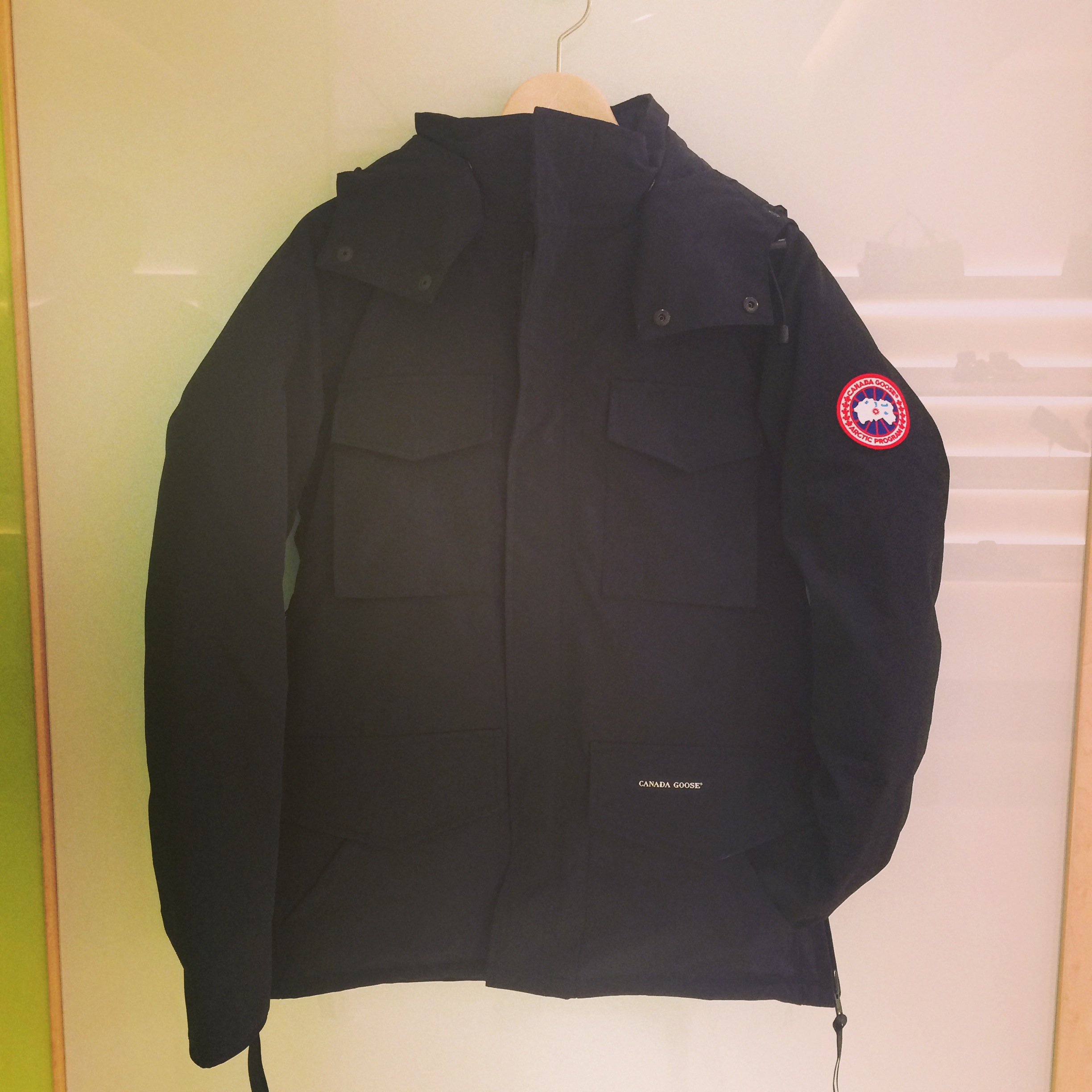 商品紹介】ダウンブルゾンの雄、CANADA GOOSE （カナダグース）入荷分 